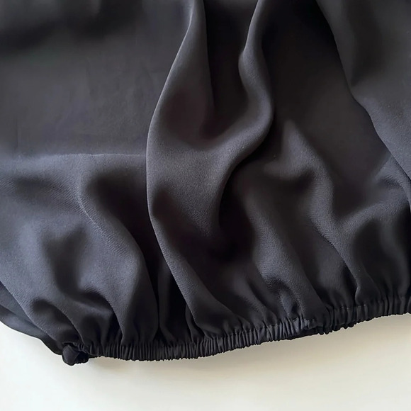 black Top with sheer sleeves A’gaci - Picture 4 of 9